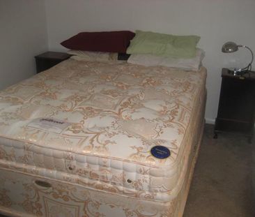 2 bedroom semi-detached house to rent - Photo 4