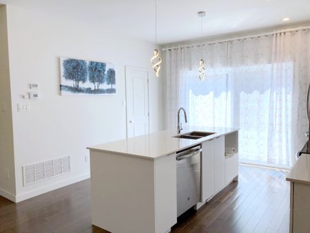 Av. des Frênes, H9R 0E7, Pointe-Claire - Photo 4