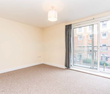 High Street, Southampton - Photo 3