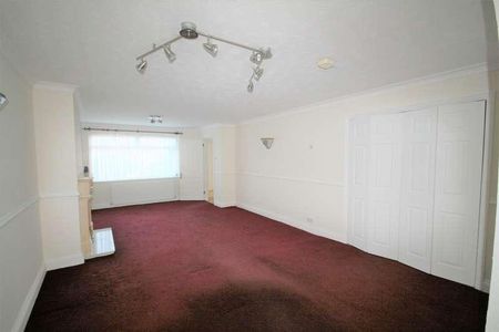 Baillie Close, Rainham, RM13 - Photo 5