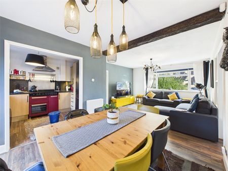 Simpson Road, Richmond, Surrey, TW10 - Photo 2