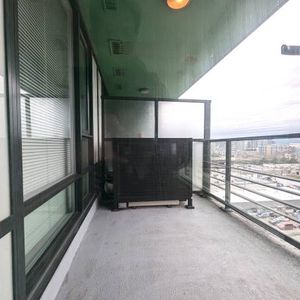 A concrete apartment with mountain view at “Quintet Tower D” - Photo 2