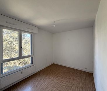 Location Appartement 3 pièces Meublé 70m² BARBERAZ 73000 - Photo 2