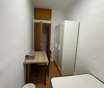 Carrer de Calàbria, Barcelona, Catalonia 08015 - Photo 1