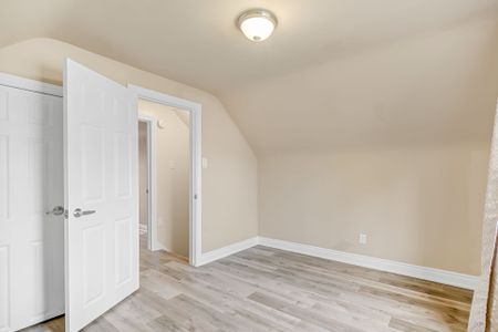 For Lease - 13 Lewis Street, Hamilton, Ontario - Photo 4