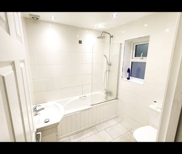 Room in a Shared House, Rosenthal Road, SE6 - Photo 4