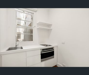 16/2 Crick Avenue, Elizabeth Bay, NSW 2011 - Photo 2
