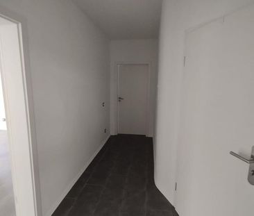 1.OG links Wohnung Oberhausen 74m² - Photo 1