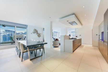 5 bedroom flat to rent - Photo 5