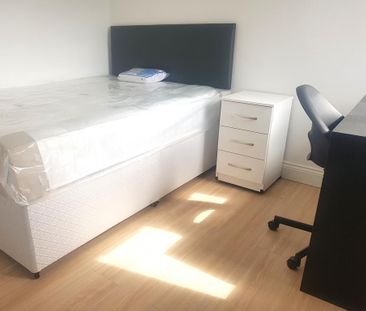 1 bedroom house of multiple occupation to rent - Photo 1