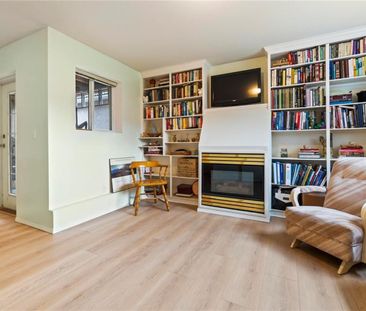 6 Bedroom House in Glenmore - Photo 5