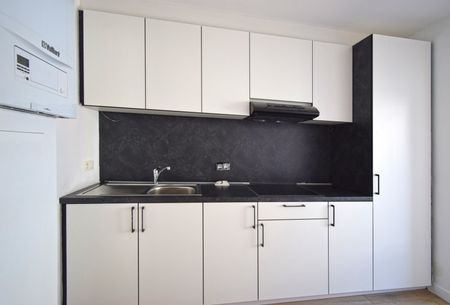 INSTAPKLAAR APPARTEMENT - Photo 2