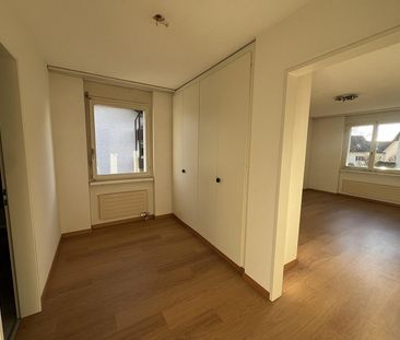 Befristet bis 30.11.2027 / Charmante 3.5 Zimmerwohnung in Brüttisel... - Foto 2