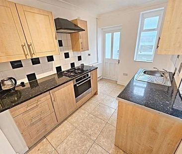 Augustus Street, Ynysybwl, CF37 - Photo 6