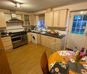 18 Wren Close - Kingfisher Estate & ParkingLoughborough - Photo 4
