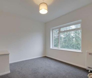 Manor Road, North Lancing, BN15 - Photo 1