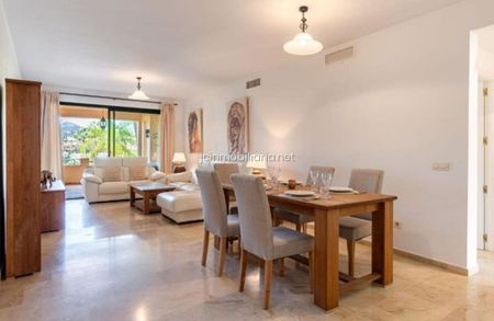 Apartamento en Estepona, El Paraiso, alquiler - Photo 3
