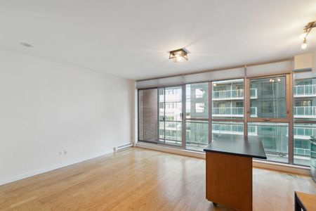 179 George St, Unit 904 - Photo 2