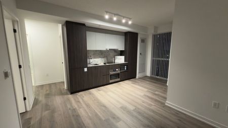 For Lease - 8 Interchange Way Unit# 2002, Vaughan, Ontario - Photo 3