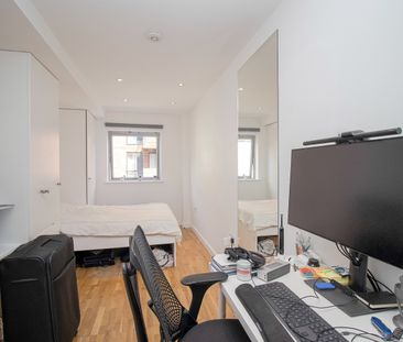 2 Bed Flat, Violet Road, E3 - Photo 2