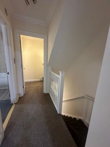 4 bedroom terraced house to rent - Photo 4