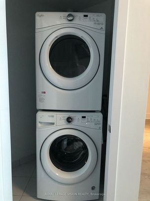 For Lease - 1 Edgewater Drive Unit# GPH 25, Toronto, Ontario - Photo 1