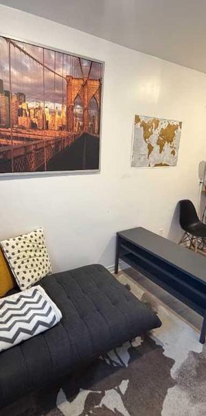 31/2 près du Métro Assomption Montréal - Photo 1