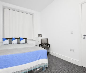 1 bed house share to rent in Towneley Street, Burnley, BB10 - Photo 4