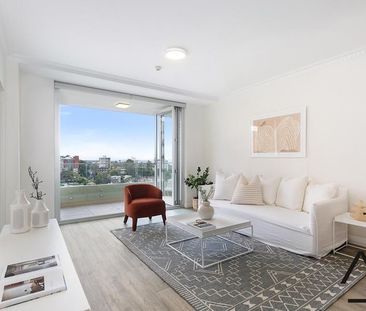 Modern 3-Bedroom Apartment with Panoramic Harbour Views - Your Perfect Home Awaits! - Photo 1