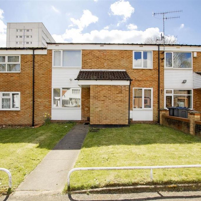 5 bedroom house to rent - Photo 1