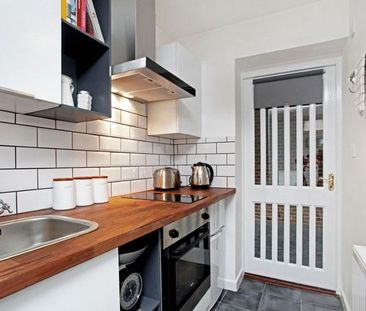 Chapel Lane, Milford, Godalming, Surrey, GU8 - Photo 4