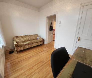131 Rue Villeneuve Ouest - Photo 1
