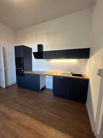 T4 À LOUER - RUE HENRI FAISANS - PAU - 140m² AVEC BALCON - Photo 2