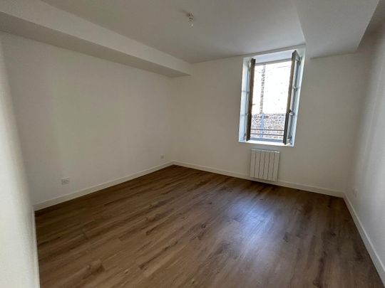 Location Appartement 2 pièces 38m² ANNONAY 07100 - Photo 1