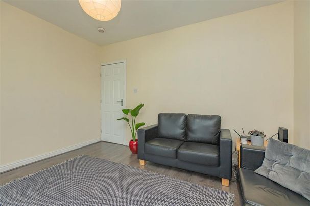 2 bedroom house to rent - Photo 1
