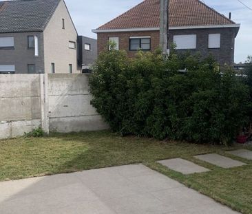 Eengezinswoning te huur in Zedelgem voor € 895 met 2 slaapkamers - Foto 2