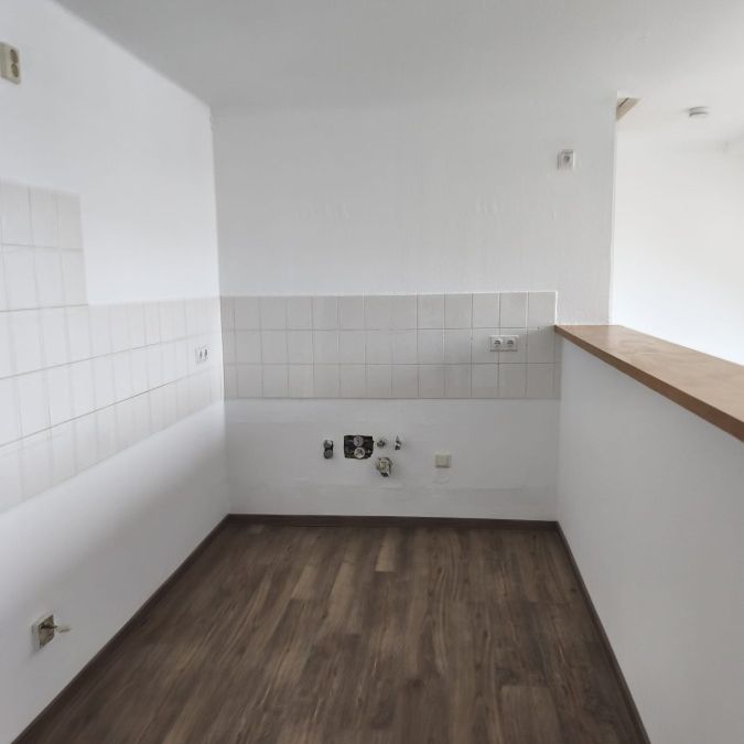 Dachgeschosswohnung mit Balkencharme - Photo 1