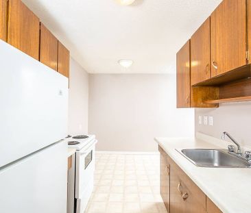 10825 - 113 Street, Edmonton, AB - Photo 2