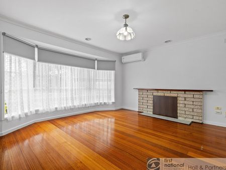 18 Kinnoul Avenue, Keysborough - Photo 2