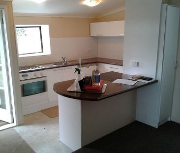Cosy, open plan living with wood burner - Photo 3