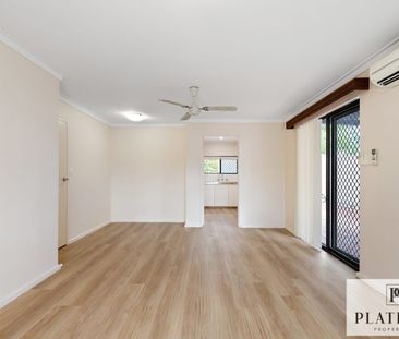 PRIVATE & CHARMING REAR VILLA WITH SPACIOUS COURTYARD LIVING - Photo 1