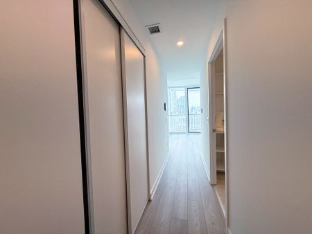 For Lease - 1 Fairview Road Unit# 1009, Mississauga, Ontario - Photo 3