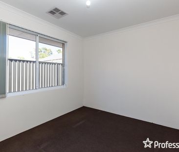 13 Timbarra Street, Baldivis WA 6171 - Photo 5