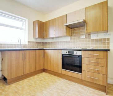 2 bedroom flat to rent - Photo 6