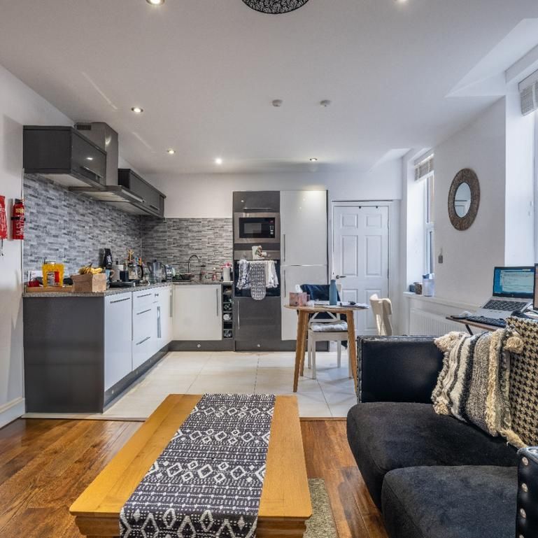 1 bedroom flat to rent - Photo 1