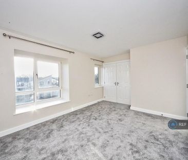 6 bedroom detached house to rent - Photo 5