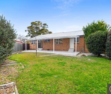 Fully Renovated 3 Bedroom Brick Home - Photo 2