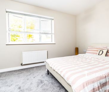 2 bedroom house to rent The Hollies, RH8 - Photo 3