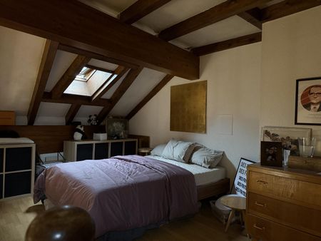 Appartement charmant et unique de 140 m² au centre-ville – Rue des Moulins 13 - Foto 4