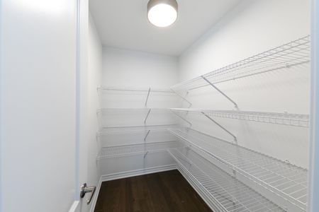 For Lease - 3028 Merrick Road, Oakville, Ontario - Photo 4